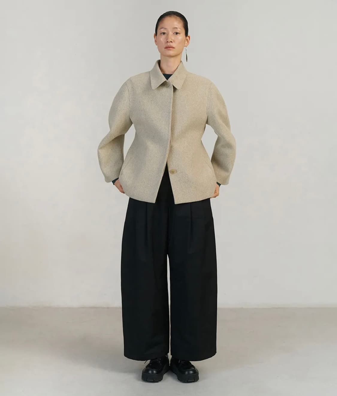 HOURGLASS HALF COAT_BEIGE 상품이미지1