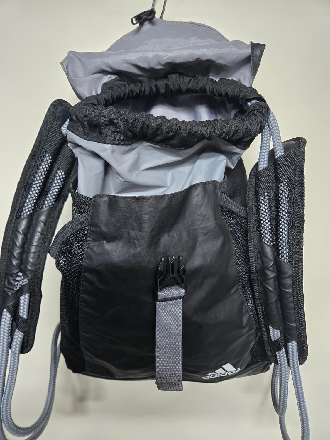 아디다스 블랙 백팩 가방 상품이미지2