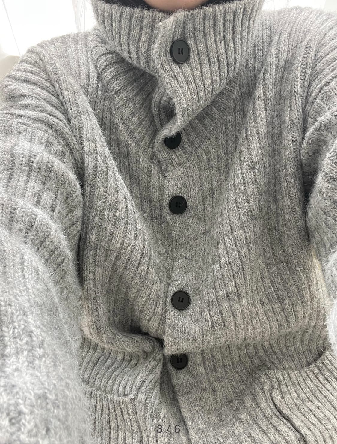 High neck cardigan 새상품 상품이미지3