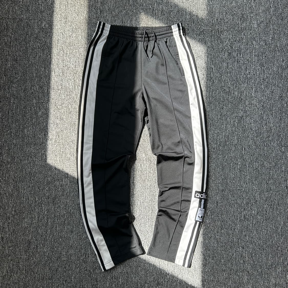 아디다스 아디브레이크 스냅 트랙 팬츠 상품이미지1