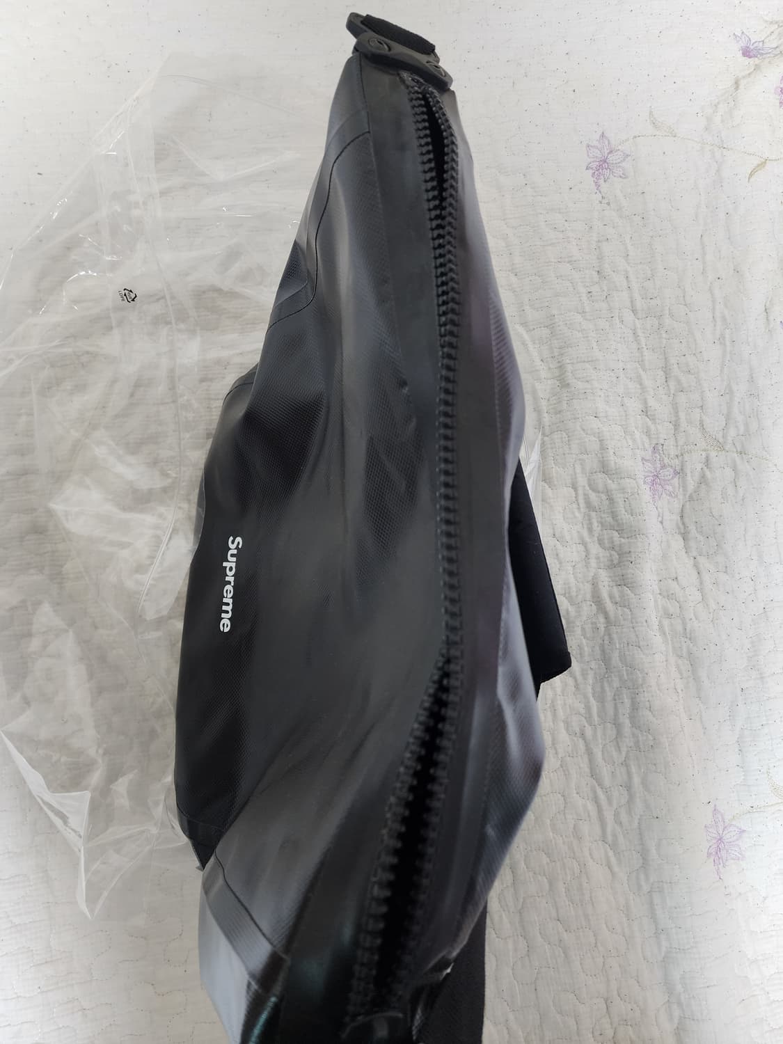 슈프림 오르트립 메신저백 상품이미지4