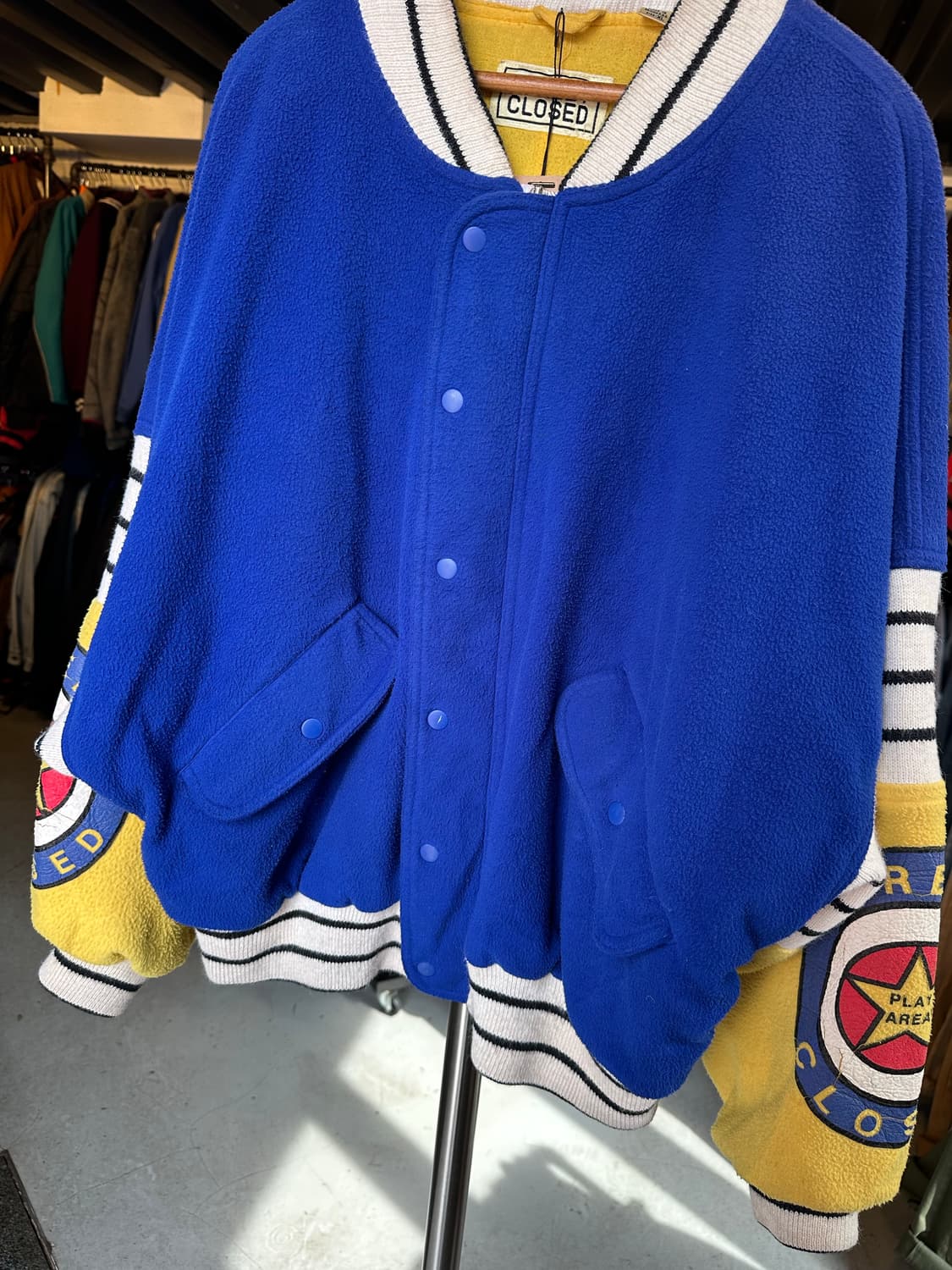 Old 드랍숄더 바시티 붐버 자켓 상품이미지4