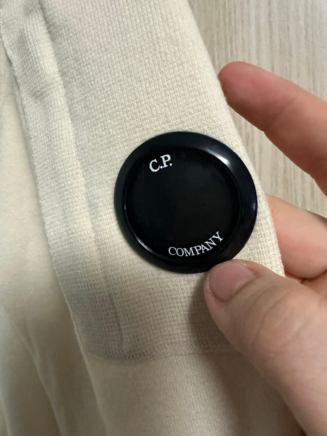 CP컴퍼니 크림 렌즈 니트 (48) 상품이미지2