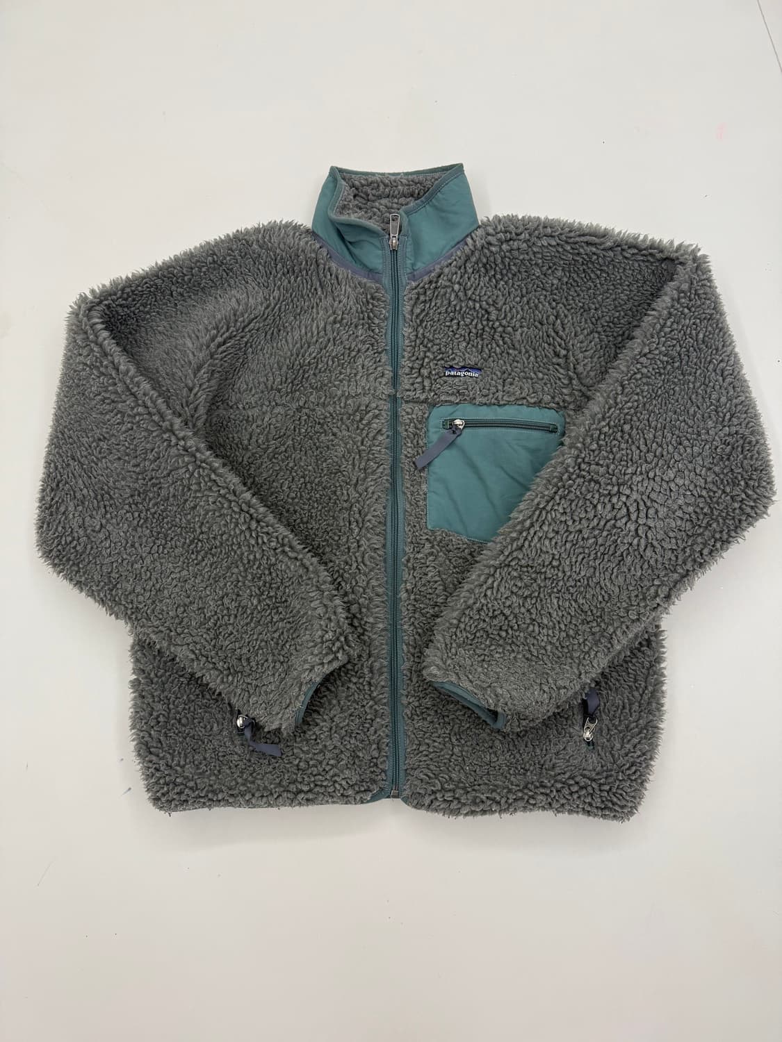 [M사이즈] 파타고니아 딥파일 그레이 상품이미지1