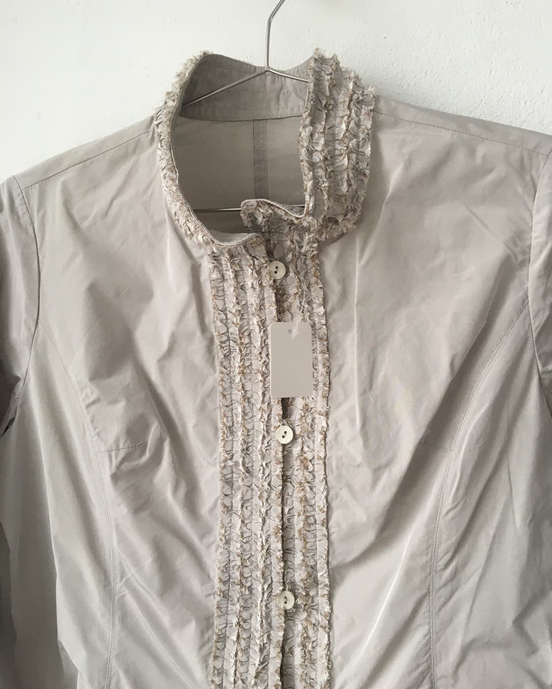 Frill point high neck glossy jacket 상품이미지4