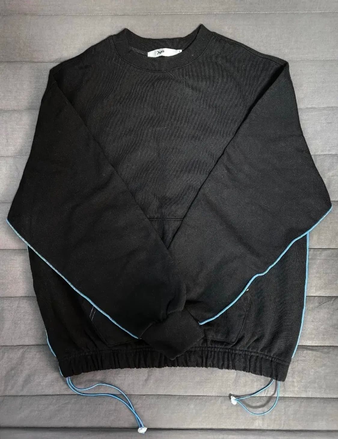 i4p 2022 스티치 맨투맨 상품이미지2