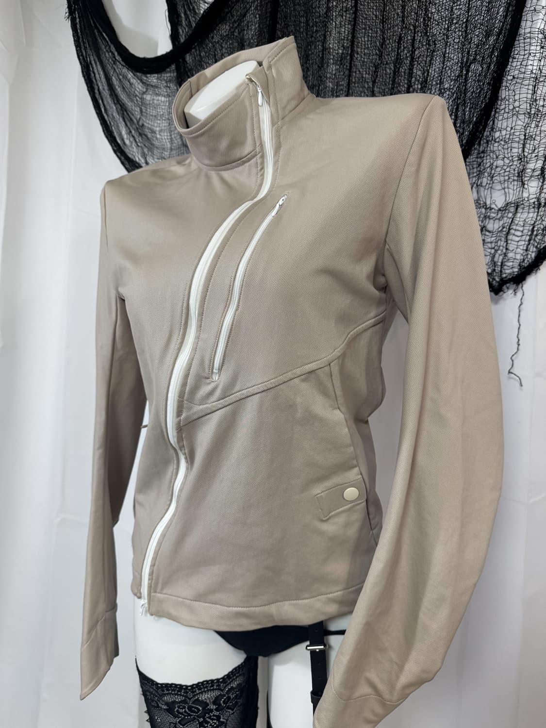beige zip up 상품이미지2