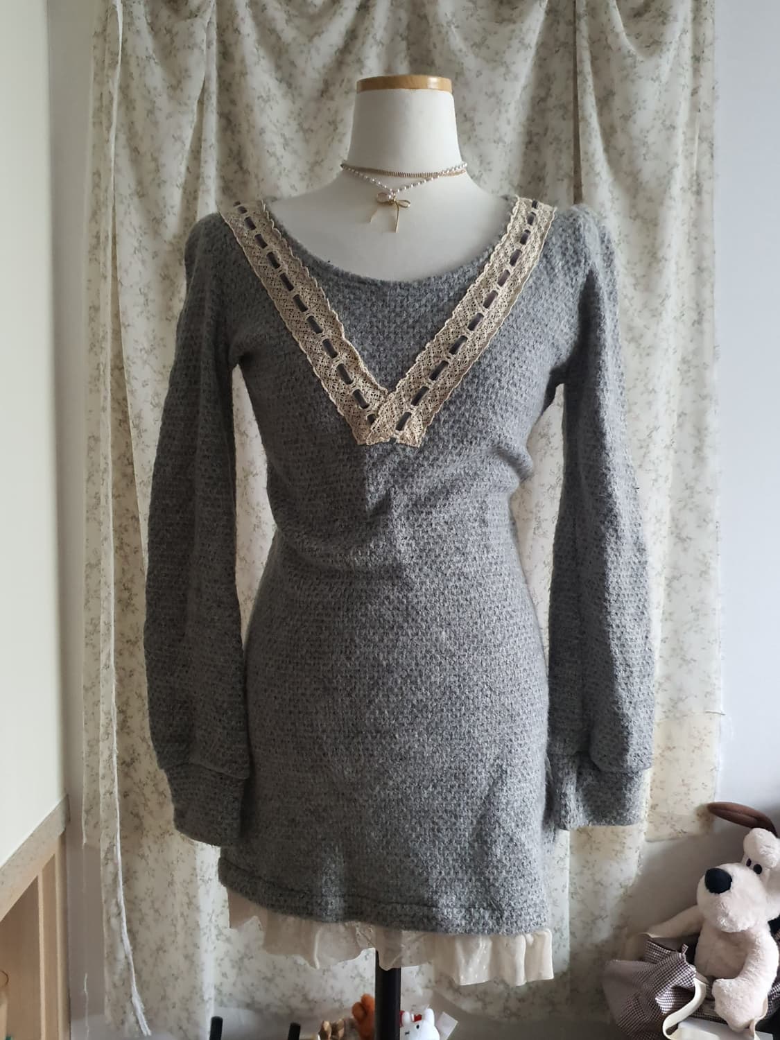 [모리걸] 레이스 장식 니트 롱 스웨터 그레이 상품이미지1
