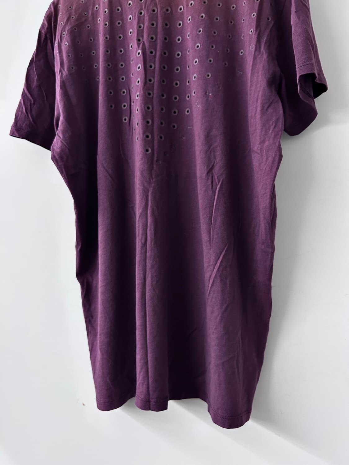 아르마니 아일렛 그래픽 반팔 버건디 상품이미지7