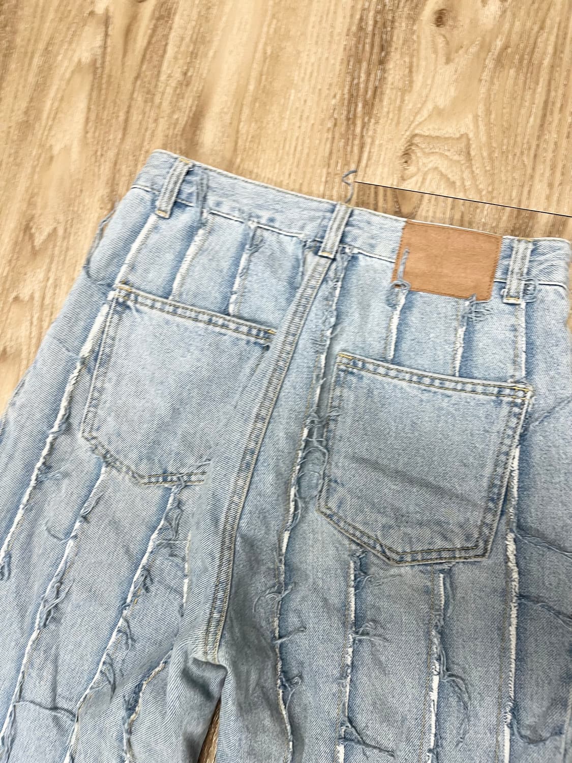 마뗑킴 커팅 루즈 데님 팬츠 28 상품이미지4