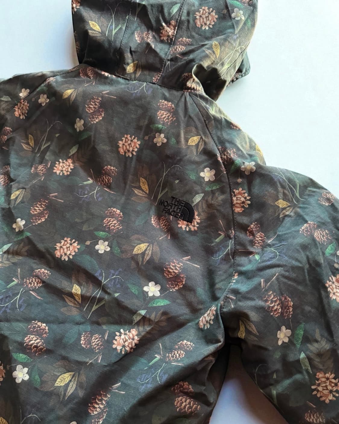 노스페이스 화이트라벨 덕다운 패딩자켓 상품이미지3