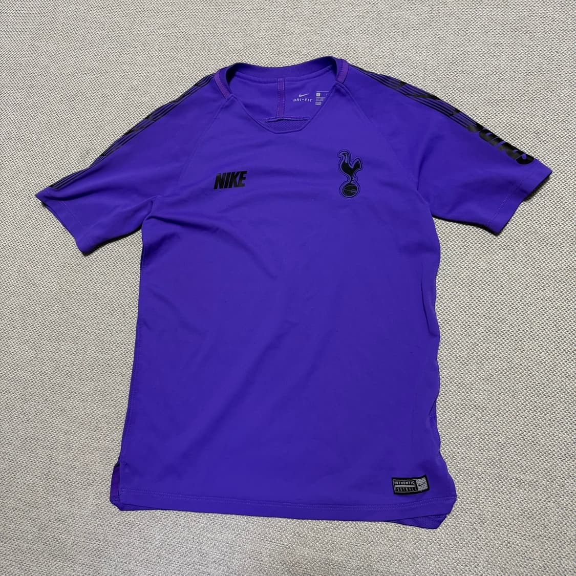 나이키 토트넘 트레이닝 탑 상품이미지1