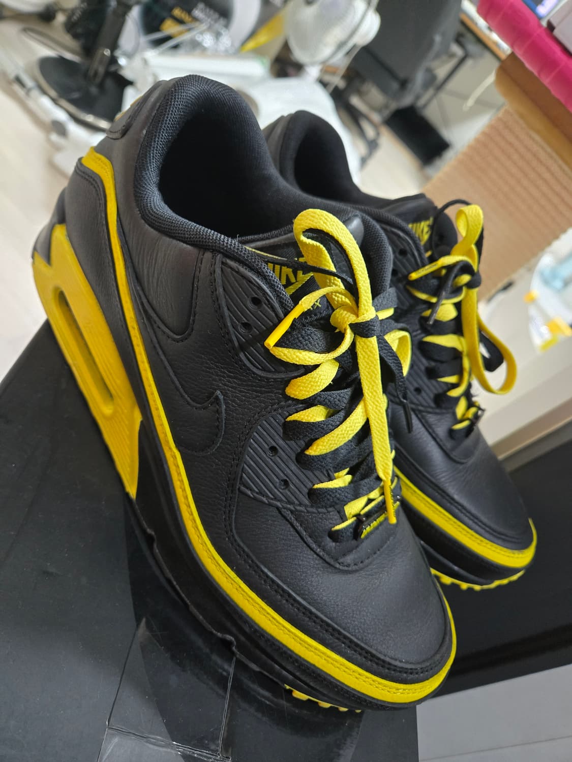 나이키 언디핏 맥스90 275 상품이미지2