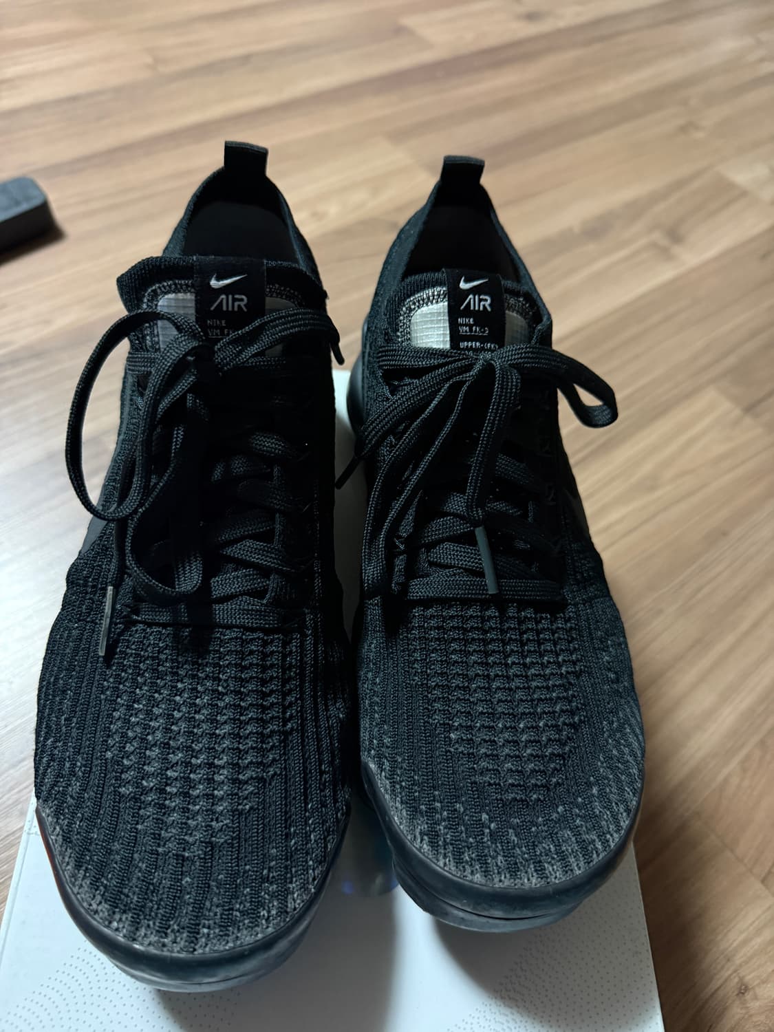 나이키 베이퍼맥스 플라이니트3 트리플블랙 상품이미지2