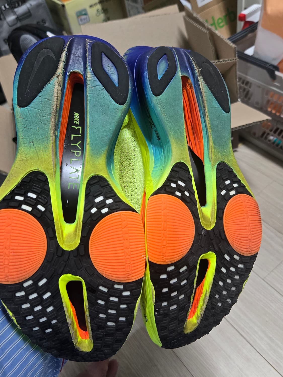 나이키 알파플라이3 우먼스260 팝니다.(남자255와 동일) 상품이미지4