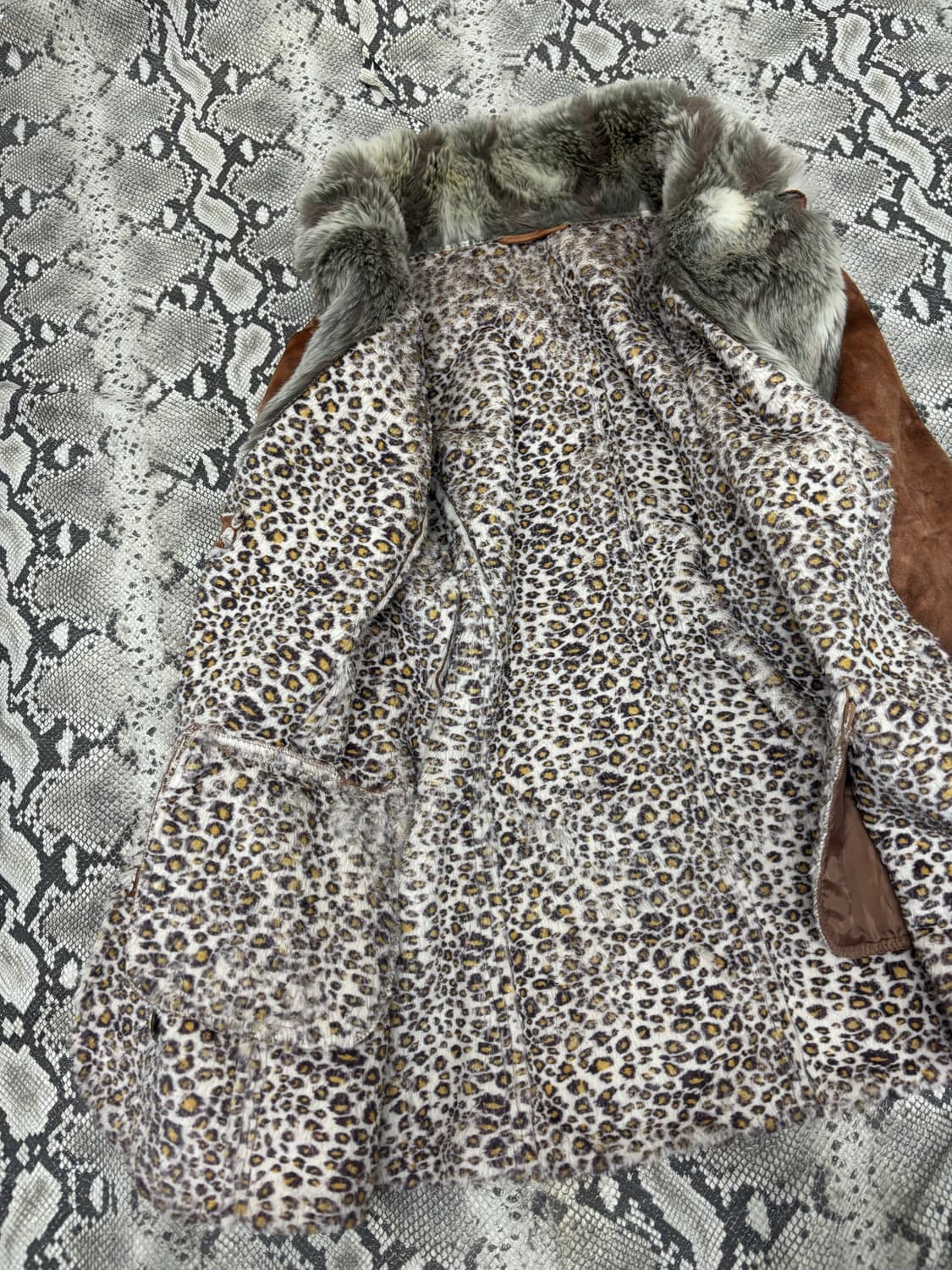 [GAL]Fur Trimming Leopard&Stud Detail Ja 상품이미지3