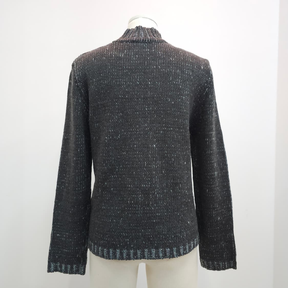 울혼방 차콜그레이 그라데이션 케이블 반목니트  상품이미지2