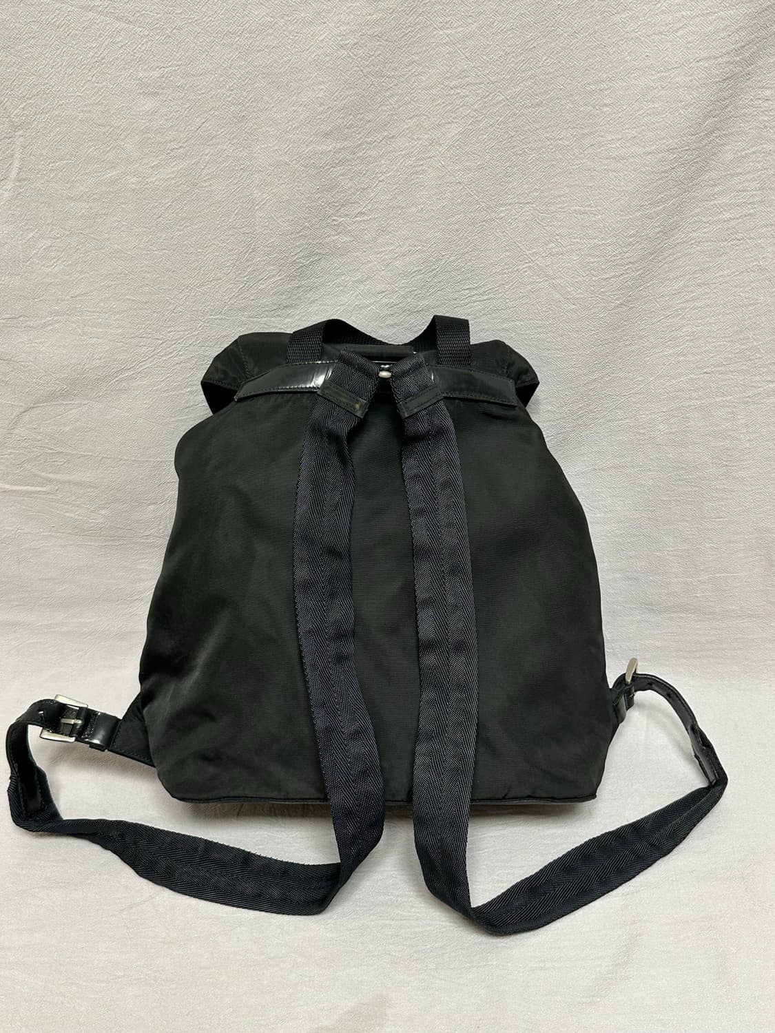 프라다 나일론 포코노 원포켓 백팩 미디움 상품이미지6