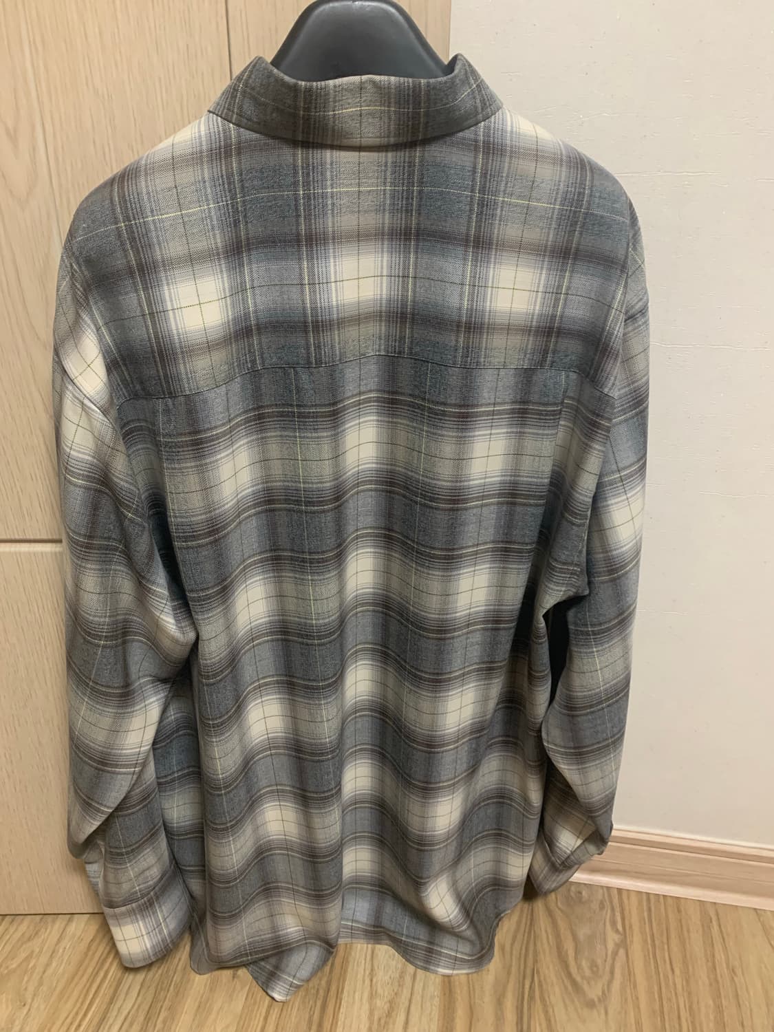 오라리 22FW 4size 판매합니다. 상품이미지3