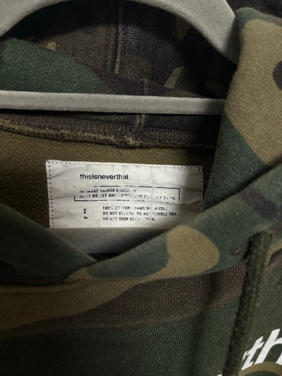 디스이즈네버댓 카모 크롭 후드티 상품이미지5