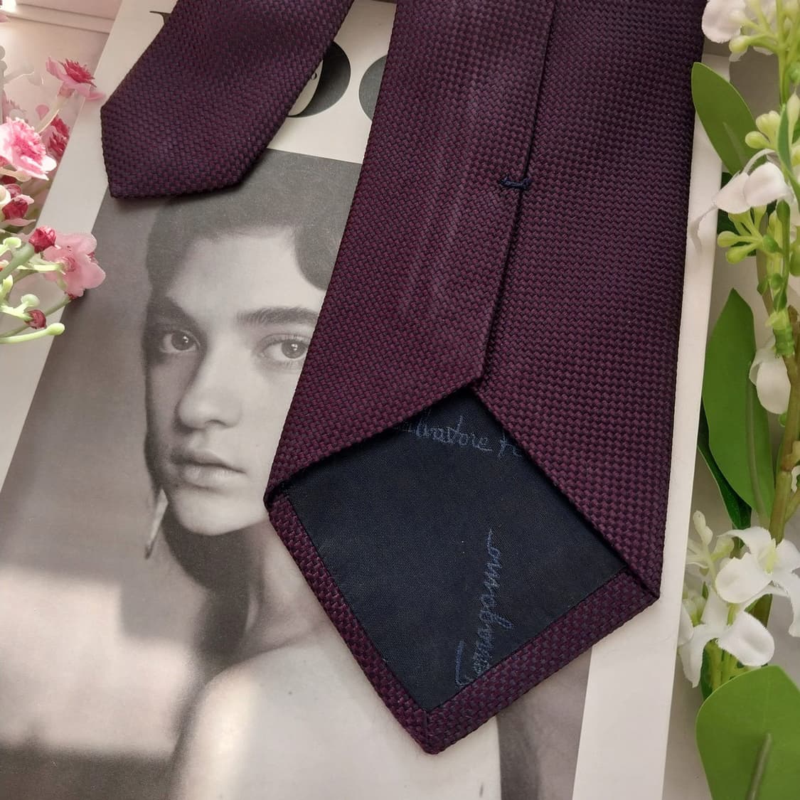 페라가모 실크 퍼플 자수 로고 넥타이 8.3cm A+등급 K1504
 상품이미지8