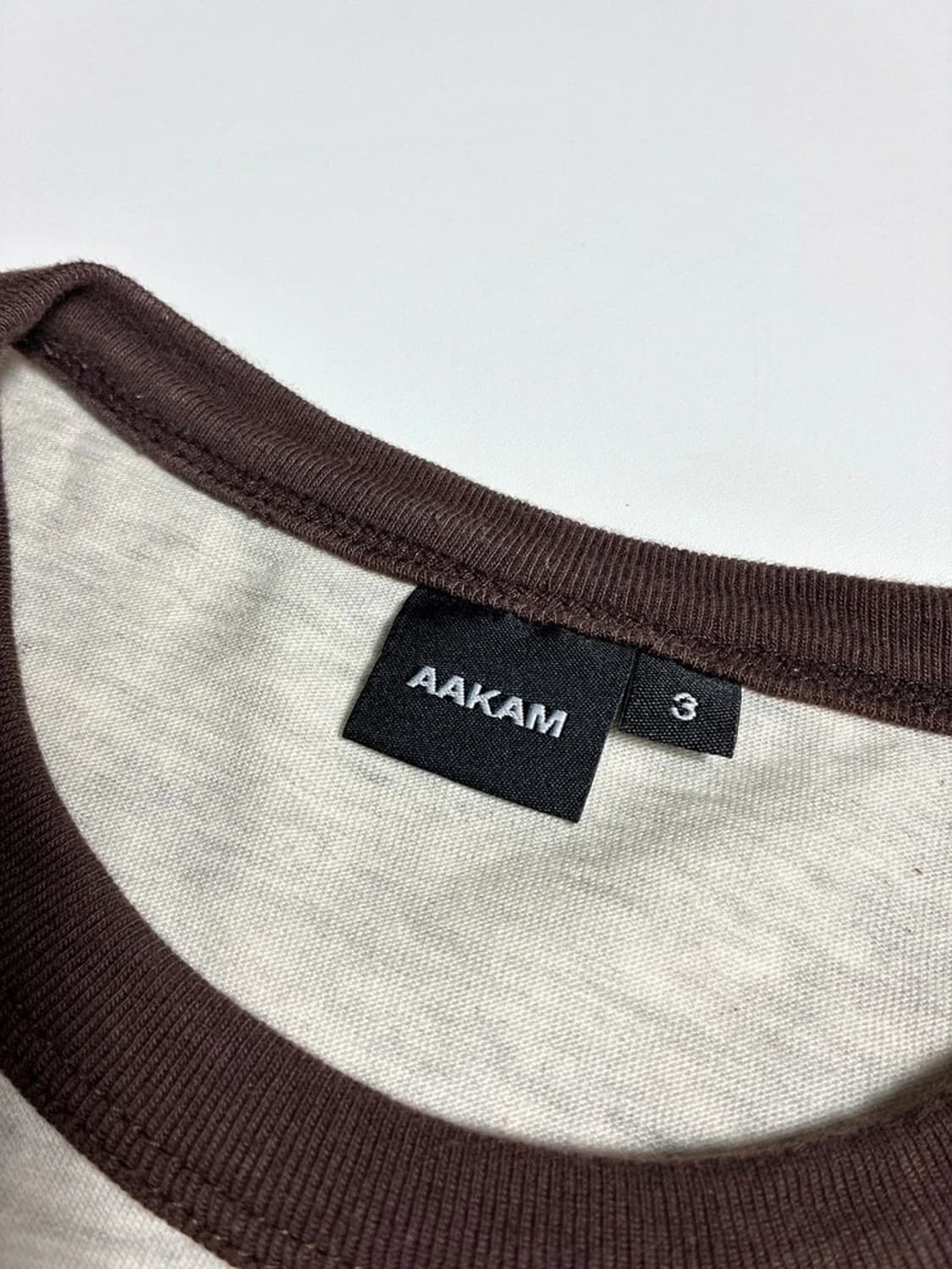 아캄 AAKAM 로고 패치 링거 반팔 티셔츠 R1652 상품이미지6