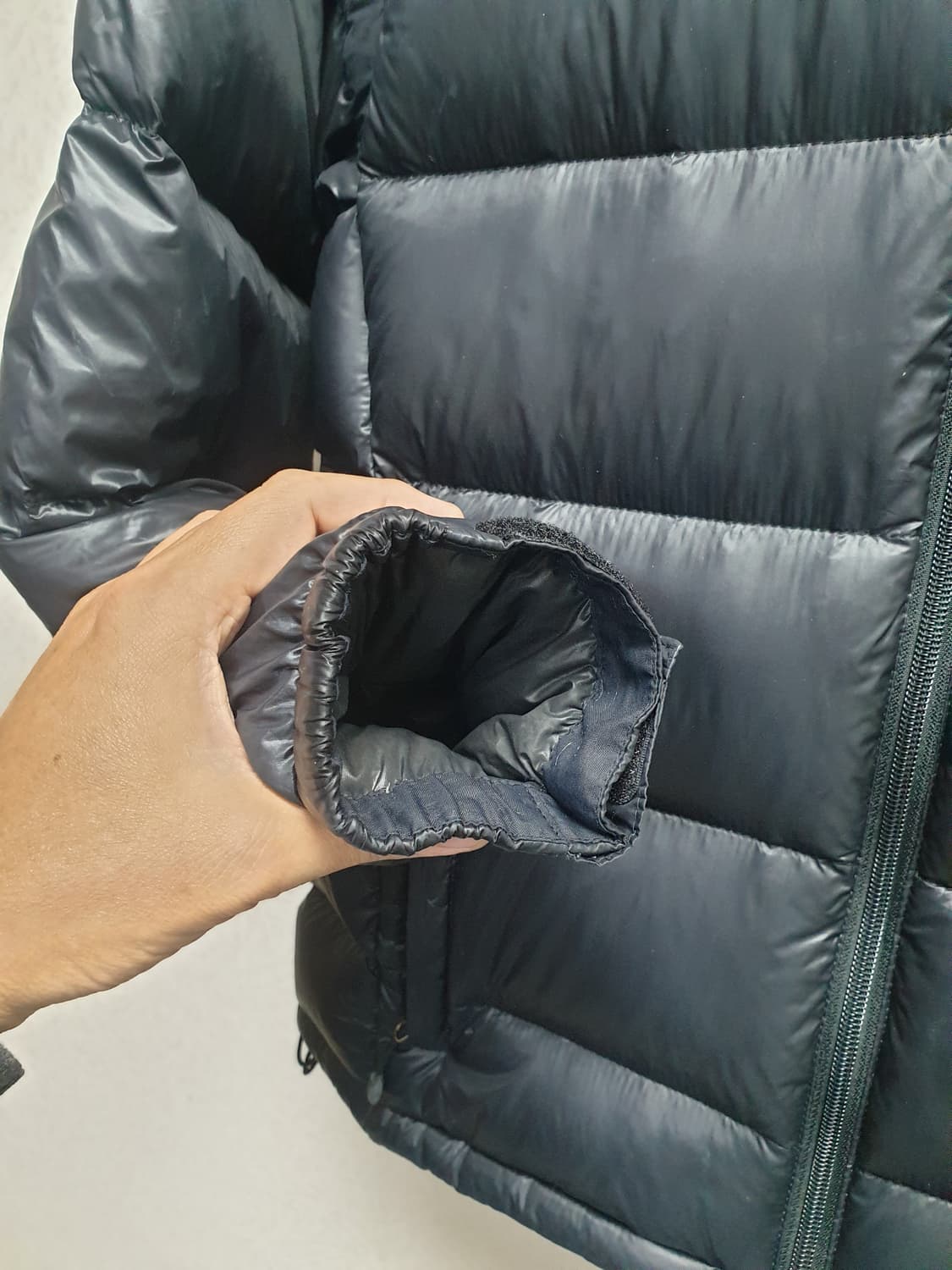 [남95] 노스페이스 메트로패딩 유광블랙 상품이미지4