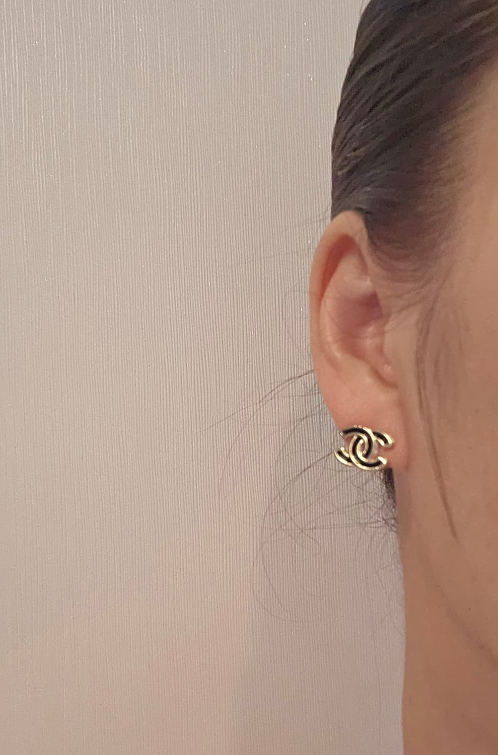 샤넬 업사이클링 블랙 스터드 귀걸이 상품이미지6