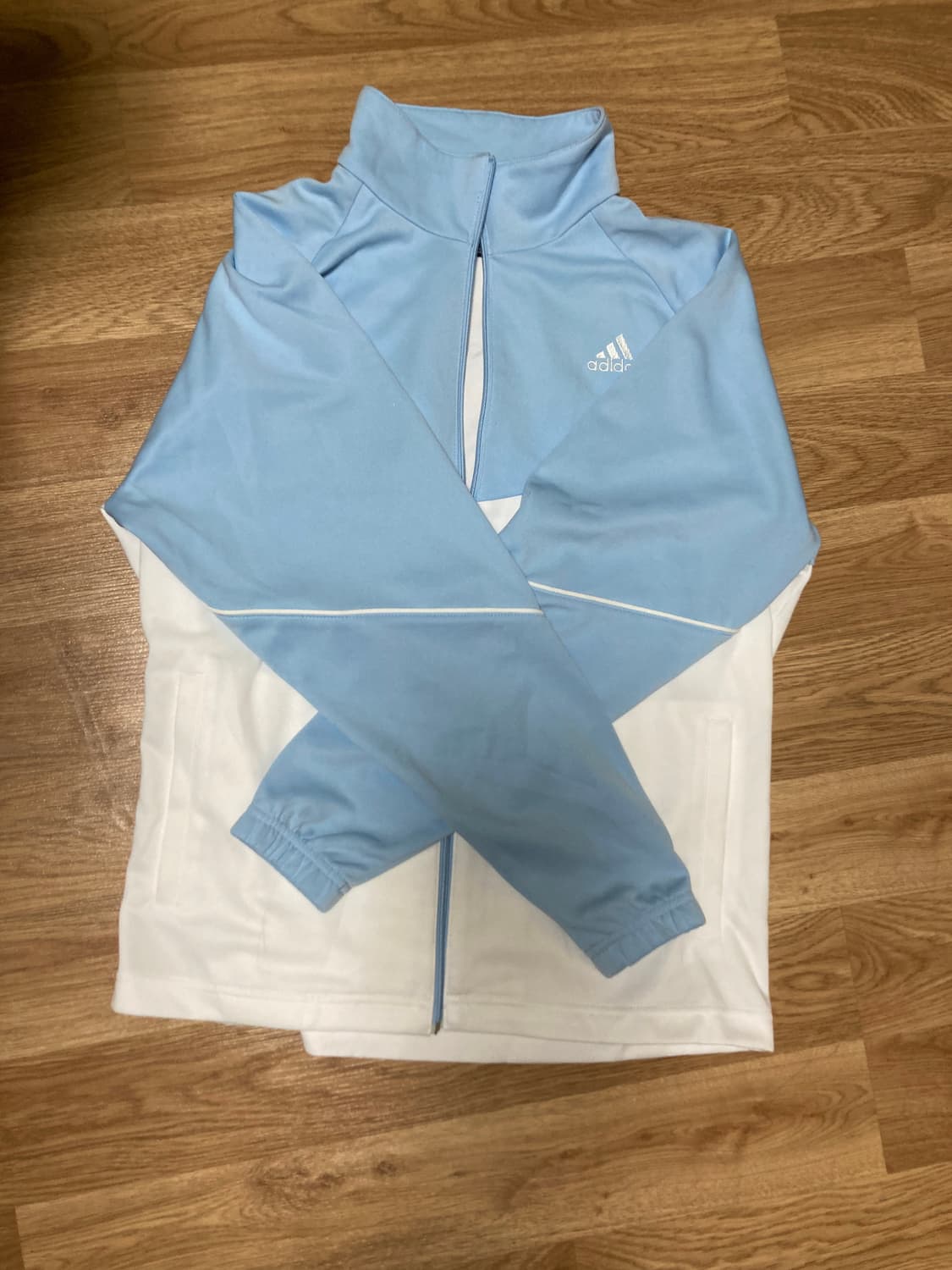 🔴희귀매물🔴 아디다스 하늘색 져지  상품이미지3