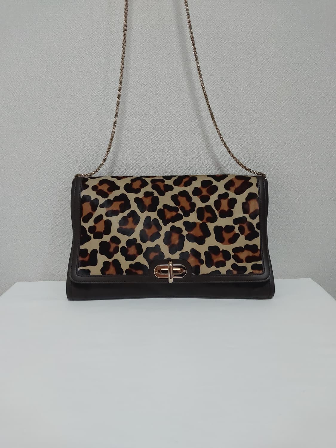 정품 발렌시아가 레오파드 송치백 상품이미지1
