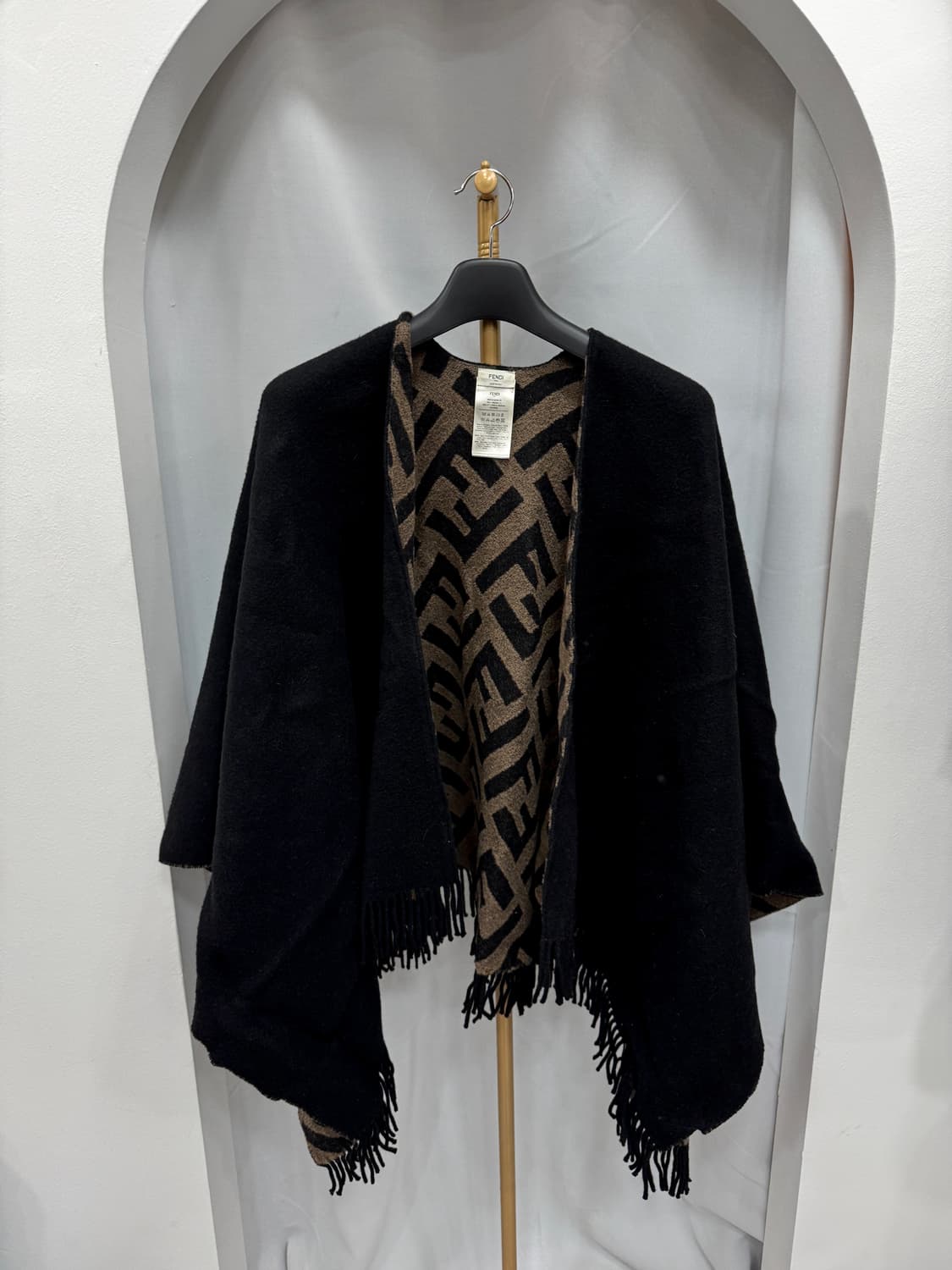 펜디 FF 캐시미어 판쵸 케이프  상품이미지1