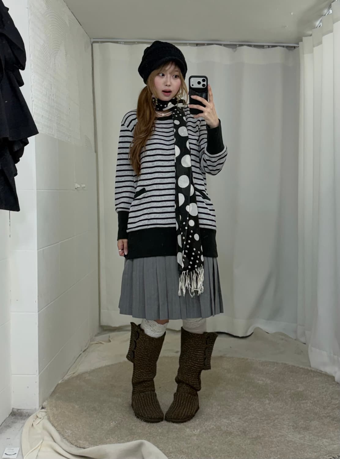 사와코 그레이 니혼진 하이넥 더블버튼 케이프 코디세트 상품이미지3