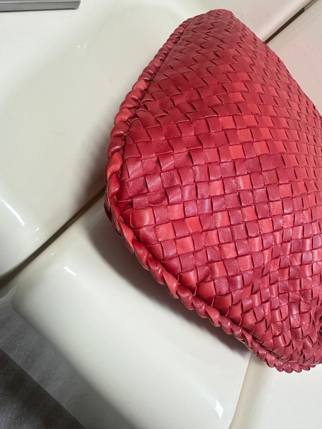 [A 정품] 보테가베네타 호보백 스몰 호보백 레드 상품이미지3