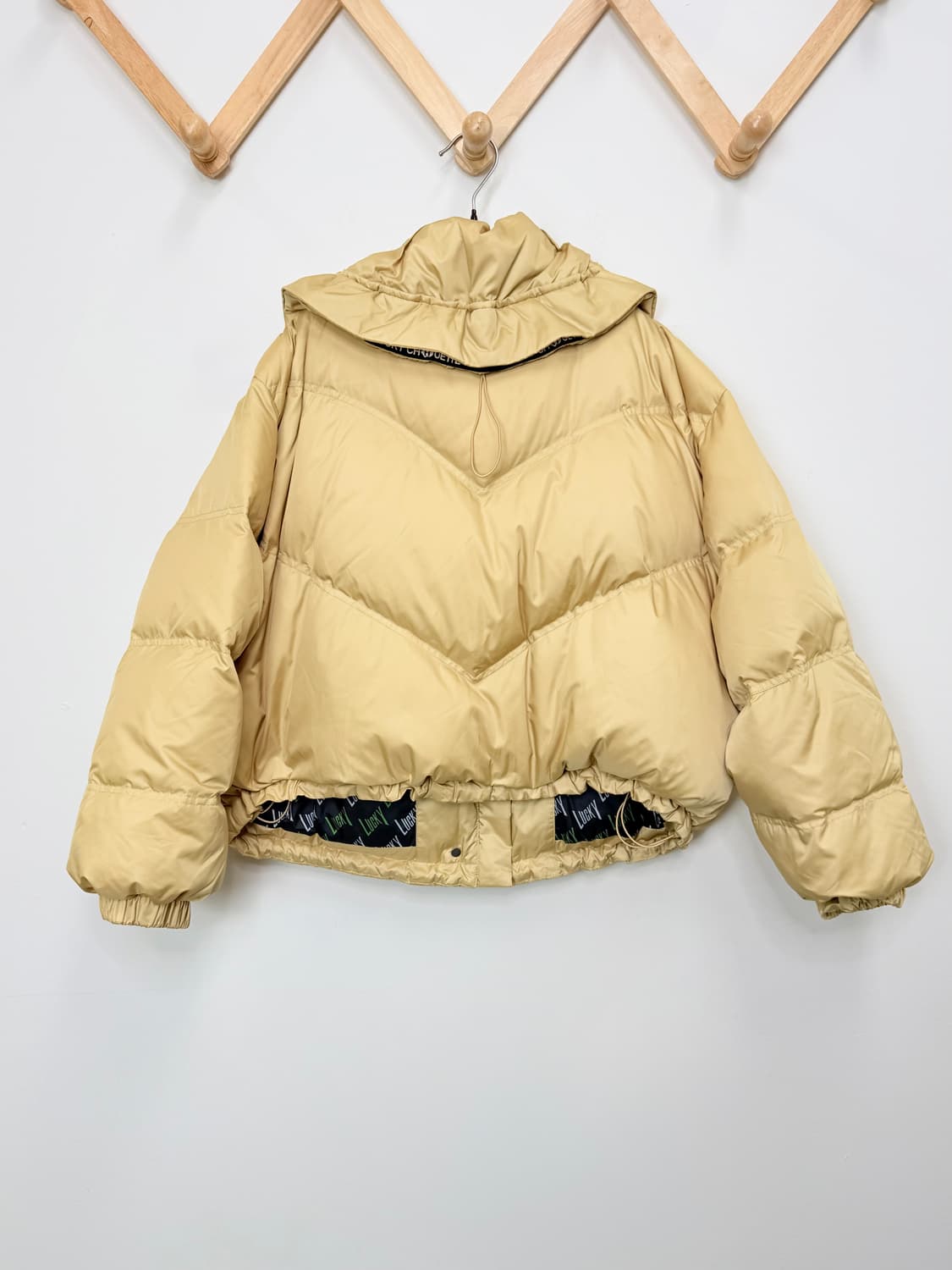 럭키슈에뜨 와이드카라 구스다운 숏패딩 상품이미지2