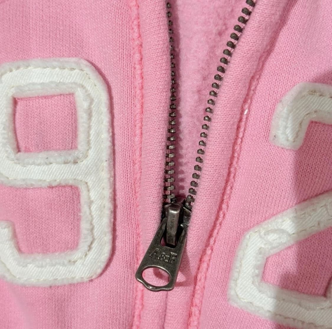 아베크롬비 앤 피치 빈티지 핑크 패치 후드 집업 상품이미지2