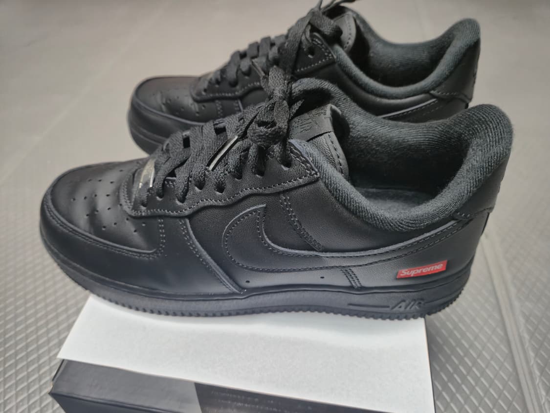 슈프림 나이키 에어포스 블랙 260 상품이미지4