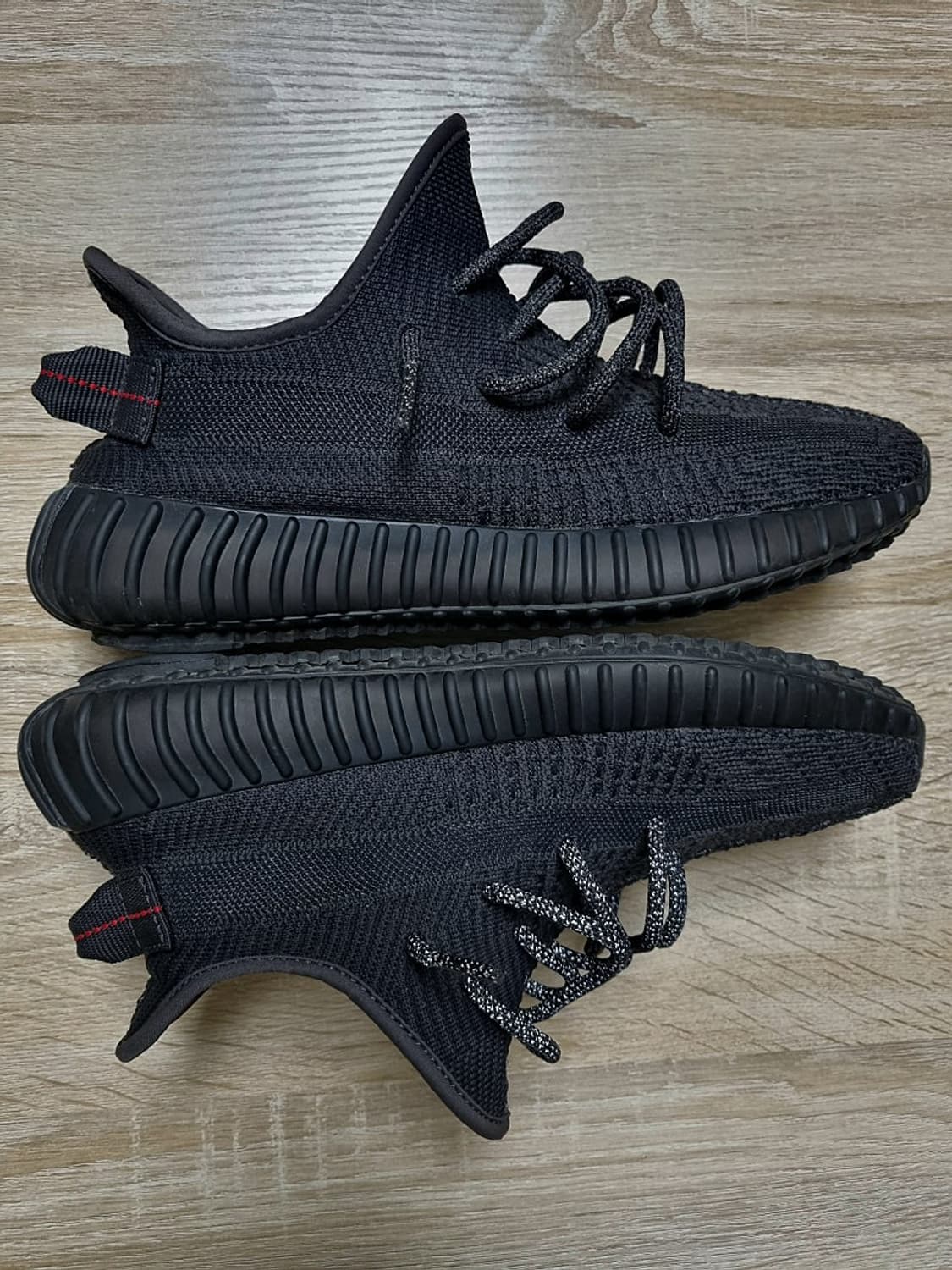 [255]아디다스 이지부스트 350 v2 트리플 블랙 상품이미지4