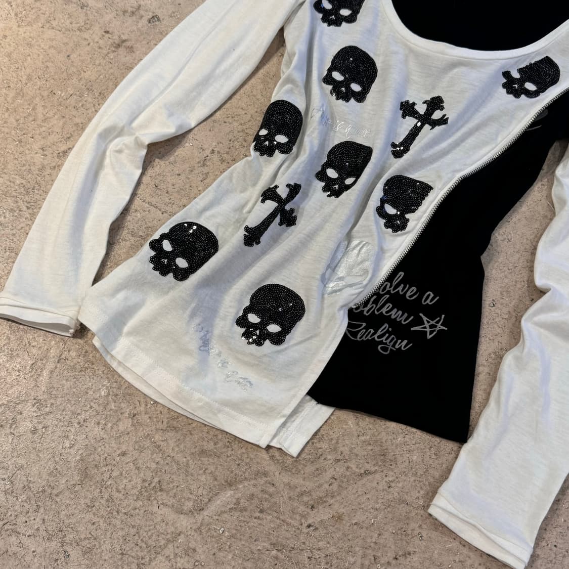 스컬 스팽글 레이어드 롱슬리브 상품이미지4