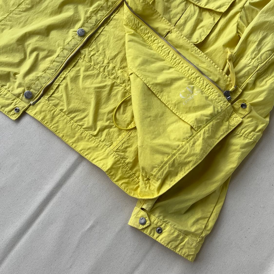 90s 씨피 컴퍼니 고글 후드 나일론 자켓 상품이미지4