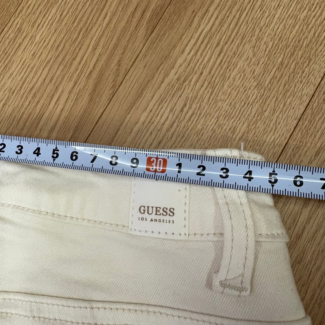 GUESS 게스 화이트 데님 팬츠 27 상품이미지9
