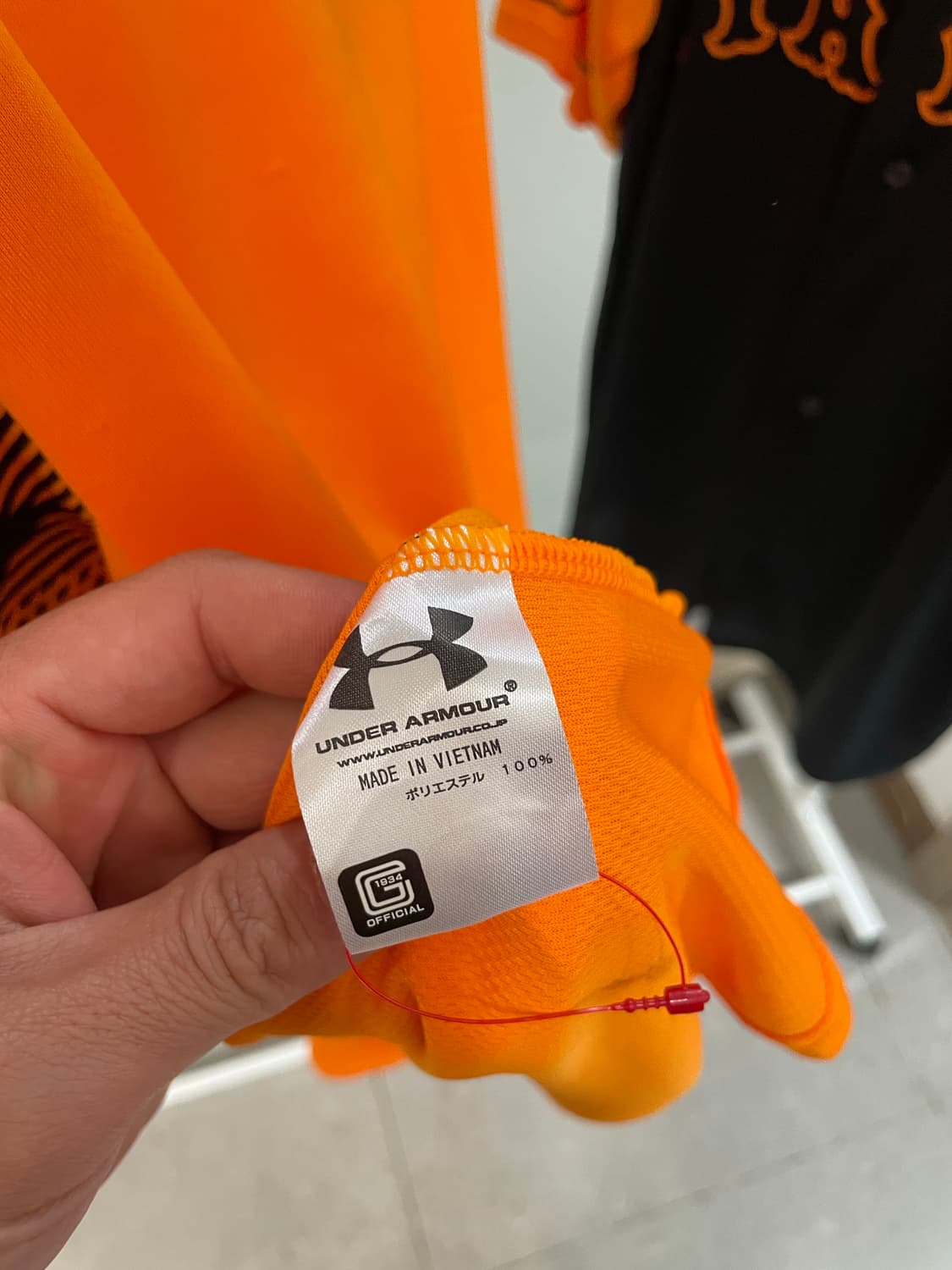 언더아머 요미우리 자이언츠 유니폼. 상품이미지3