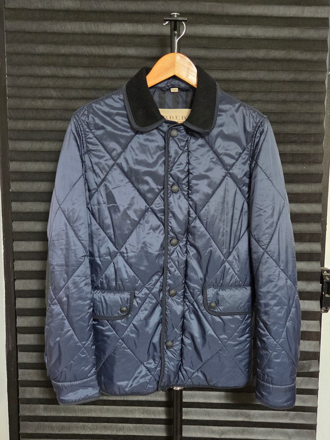 (정품) [버버리] 다이아몬드 퀼팅 자켓 | 00094 상품이미지1