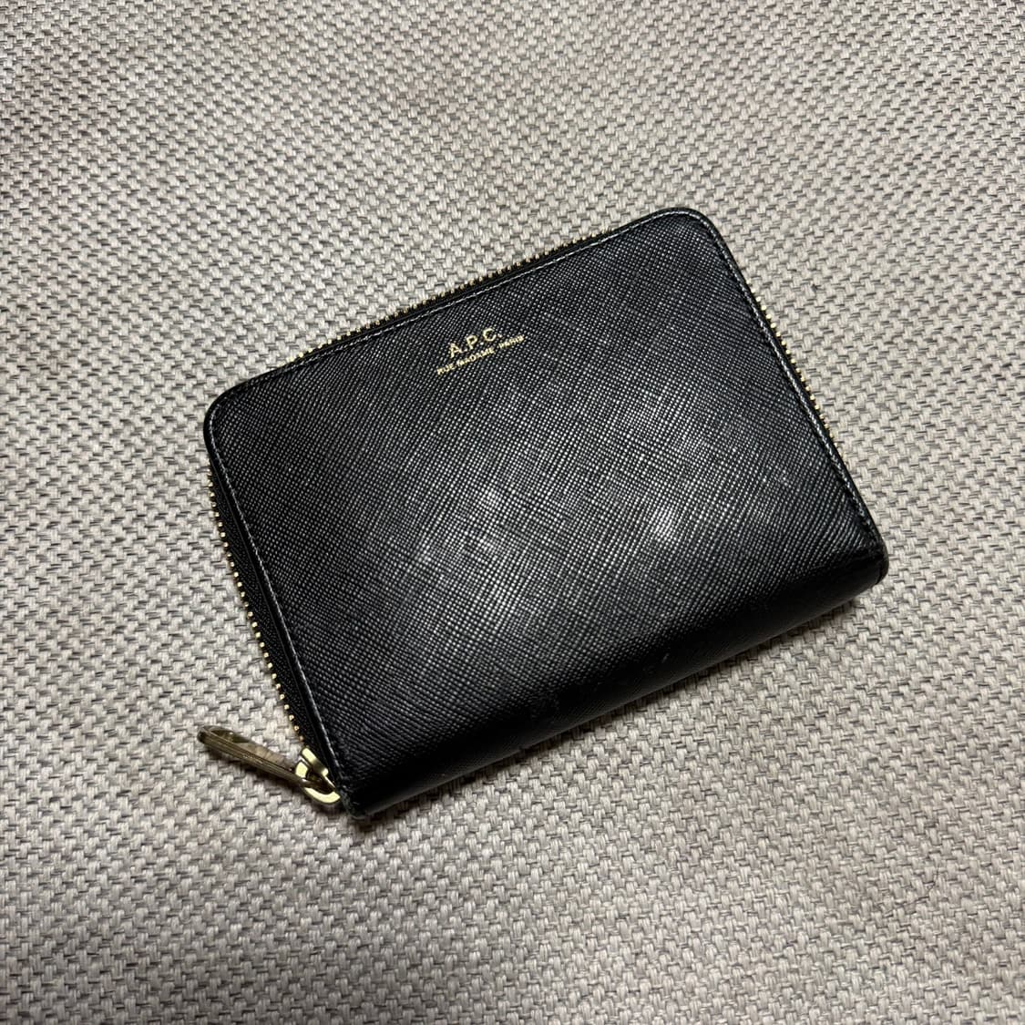 A.P.C. 아페쎄 엠마누엘 컴팩트 반지갑 상품이미지1