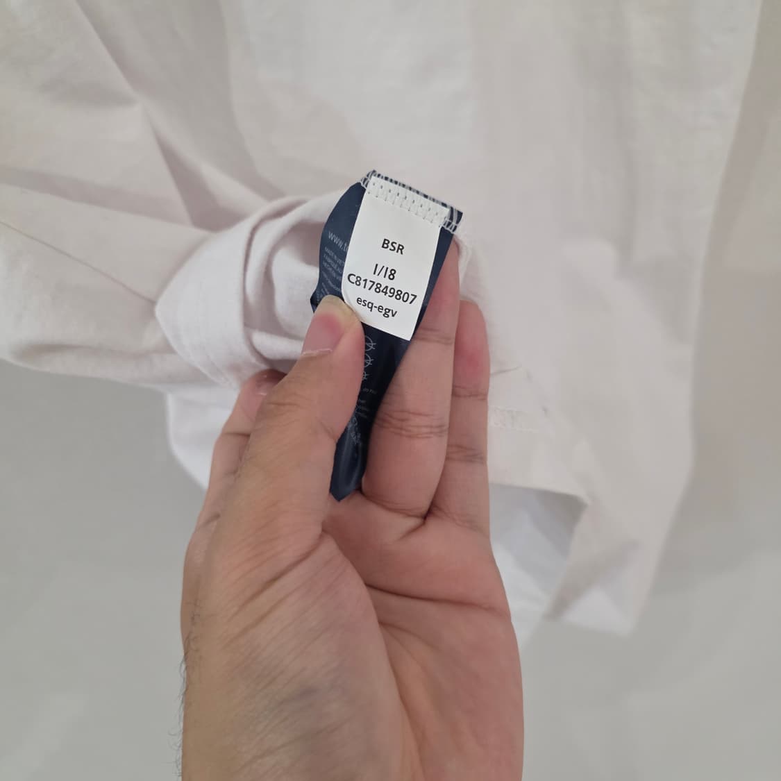 타미힐피거 흰색 로고 포인트 반팔티 S 상품이미지6