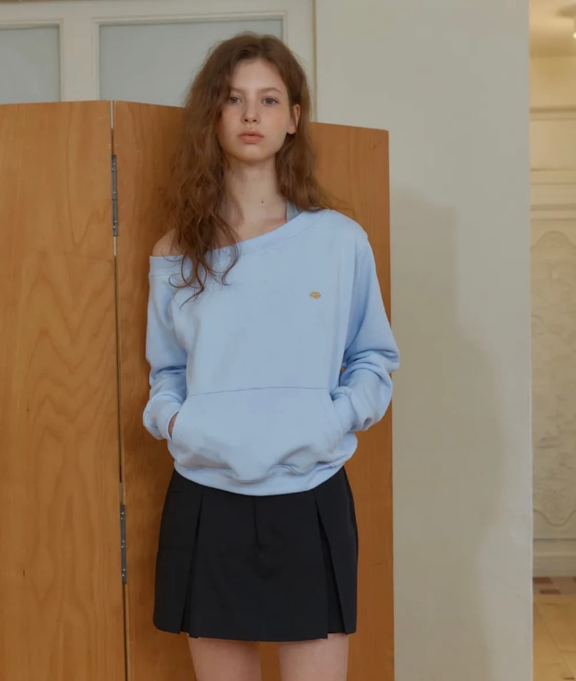 아노에틱 오프숄더 스웻셔츠 스카이블루 상품이미지2