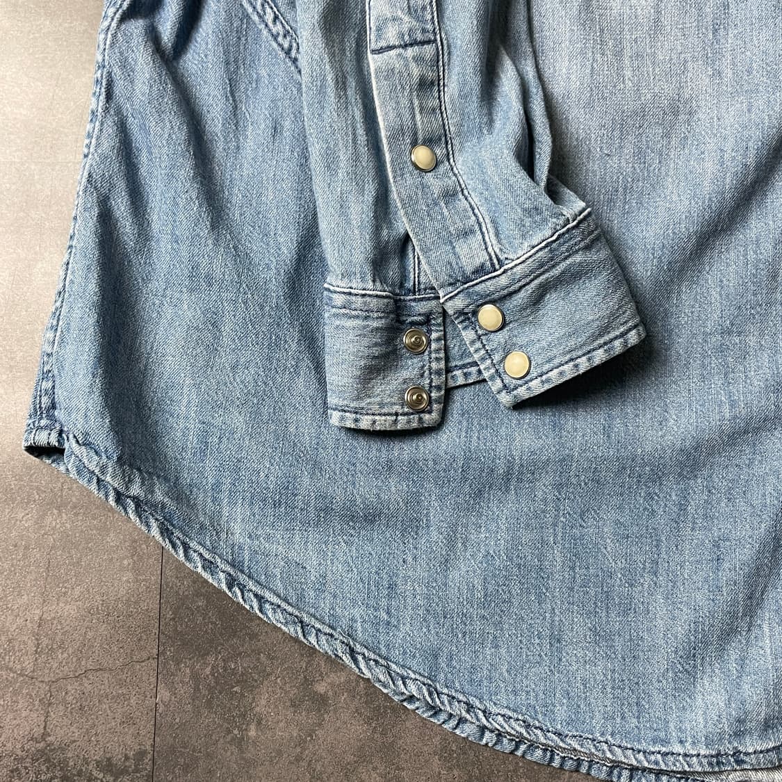 LUCKY BRAND 빈티지 다운버튼 웨스턴 데님셔츠 상품이미지4