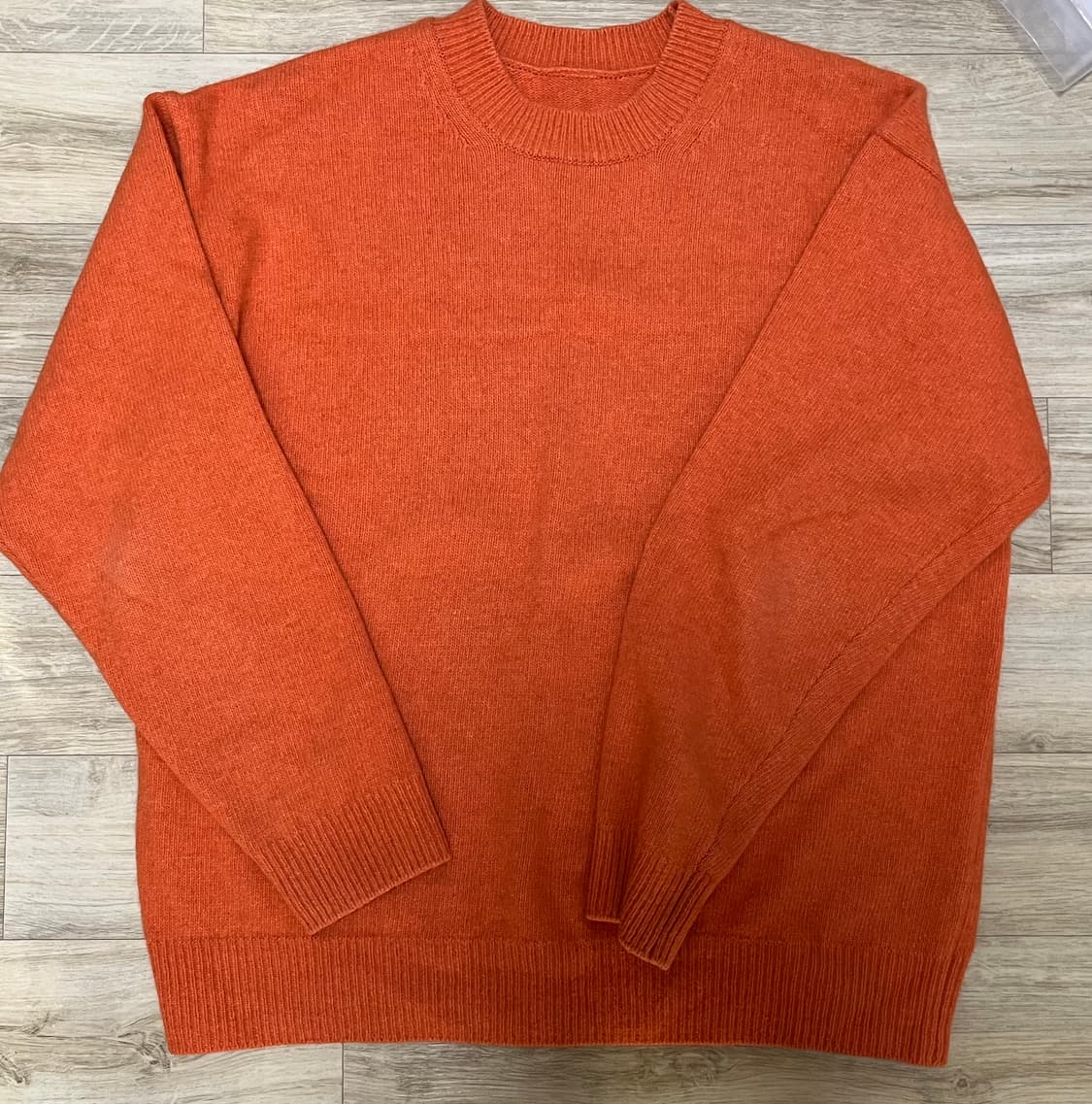 레스겟모어 폭스울 캐럿 색상 니트 L 상품이미지1