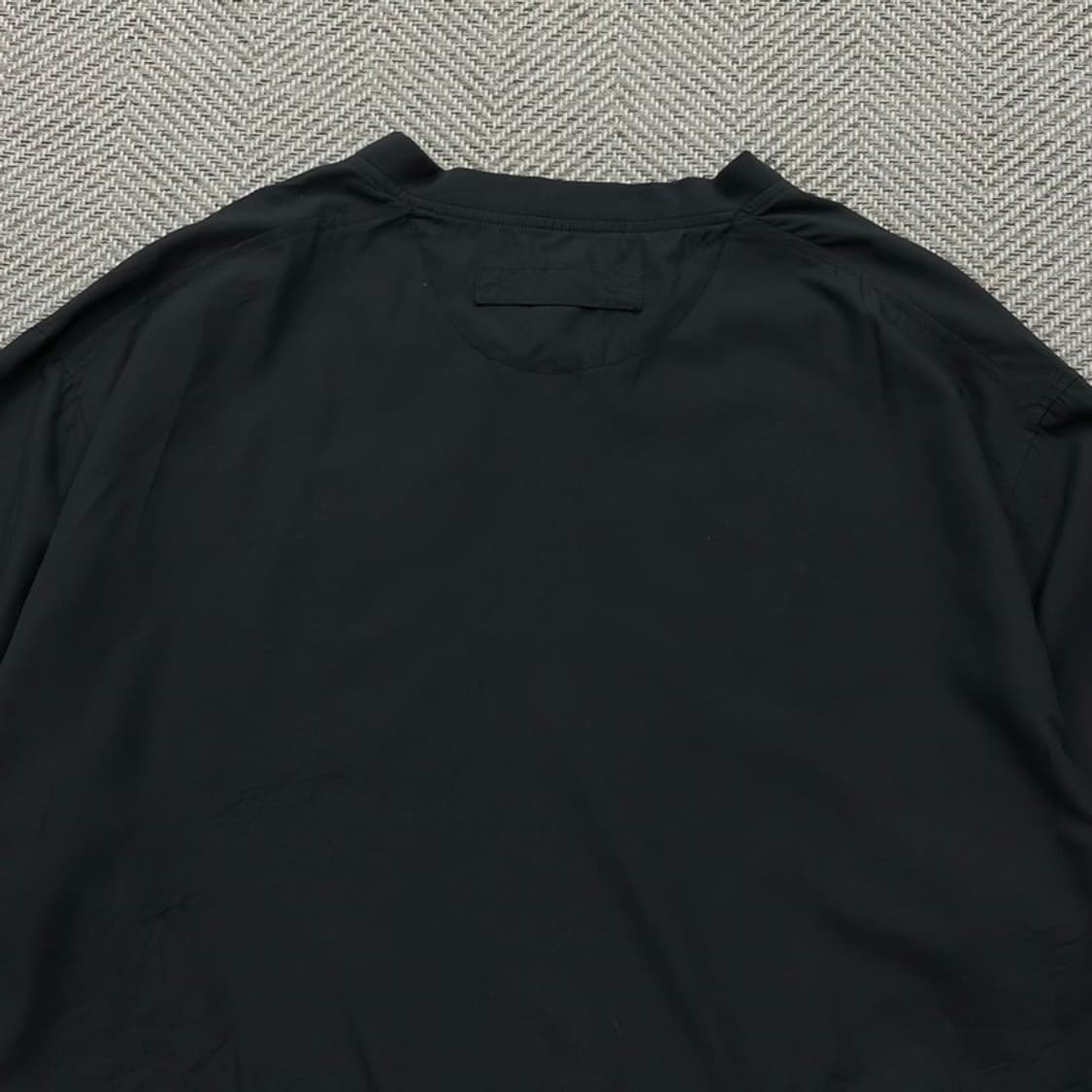 덜루스 홀딩스 브이넥 웜업 v2261 상품이미지4