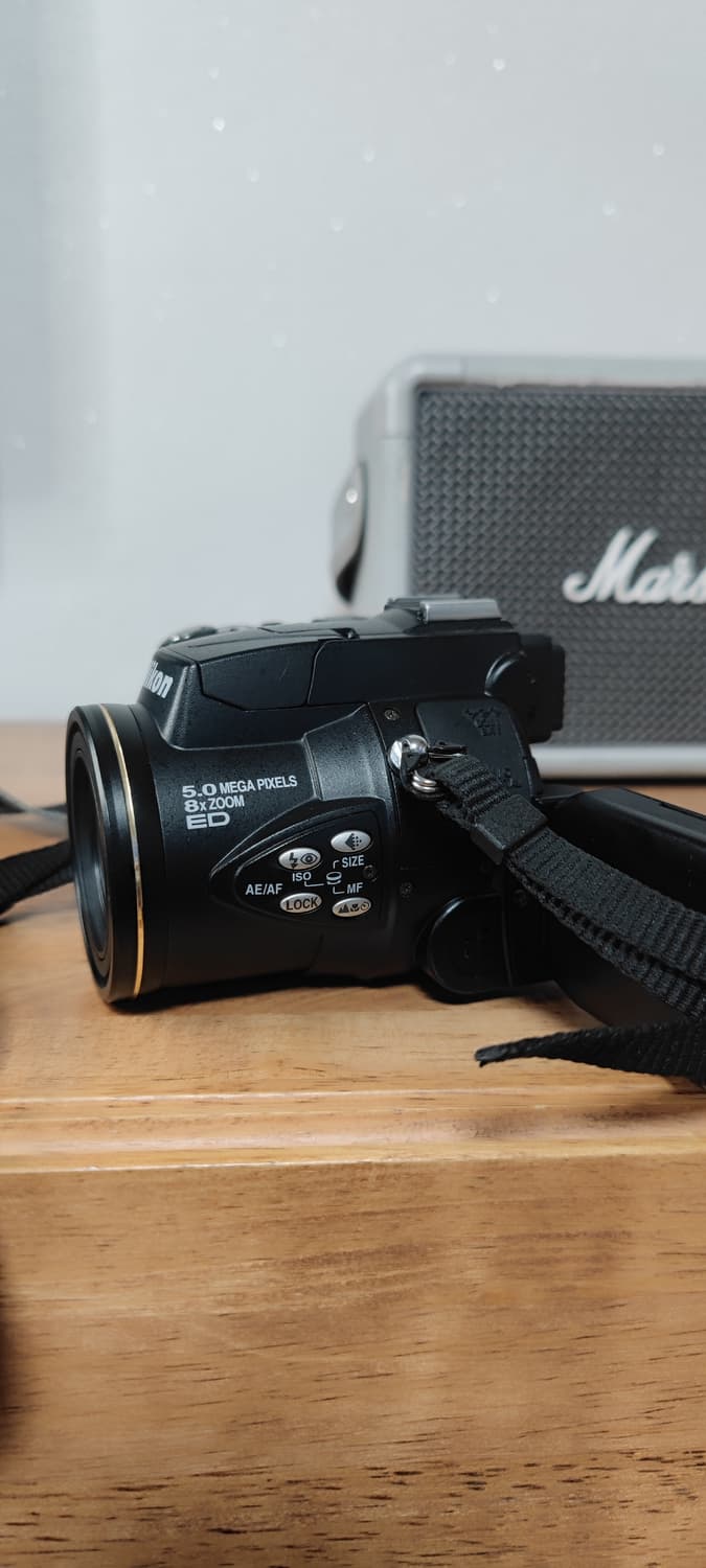 # 니콘 nikon 쿨픽스 5700 하이엔드 셀프 디카 캠코더 급처 상품이미지3