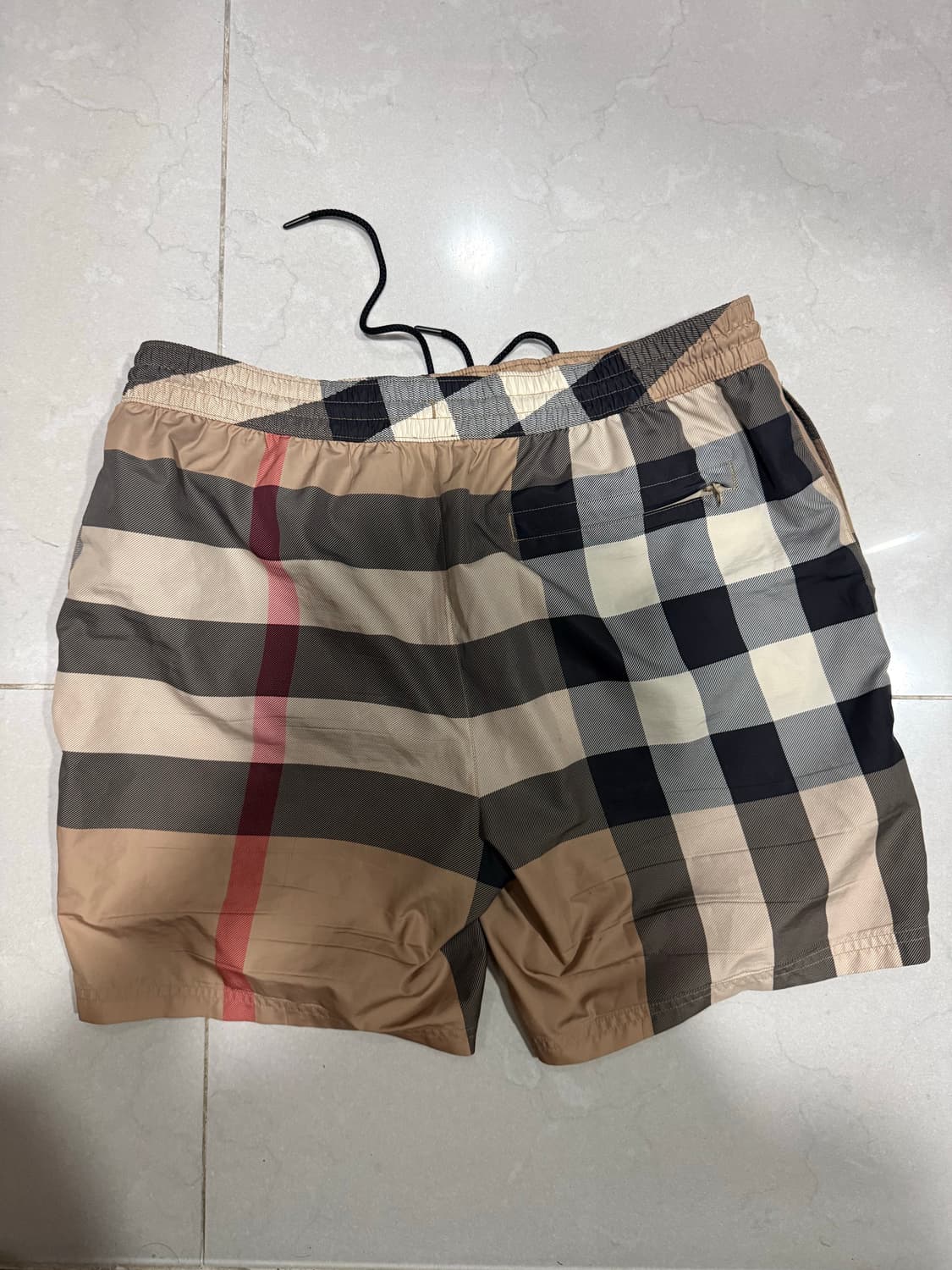 [당일출고,L사이즈] 버버리 체크 스윔팬츠 반바지  상품이미지3